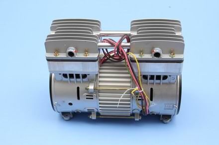 纯洁水/矿泉水投加臭氧工艺流(liú)程