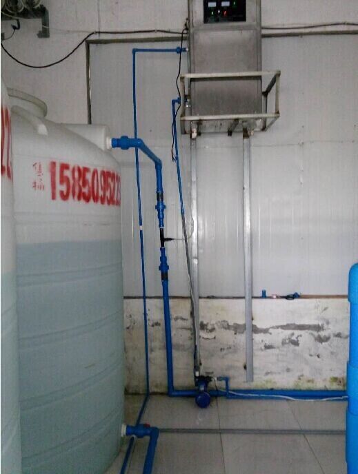 1681956938578248.jpg 臭氧投加体例射流(liú)器(qì)+增压(yā)泵.jpg